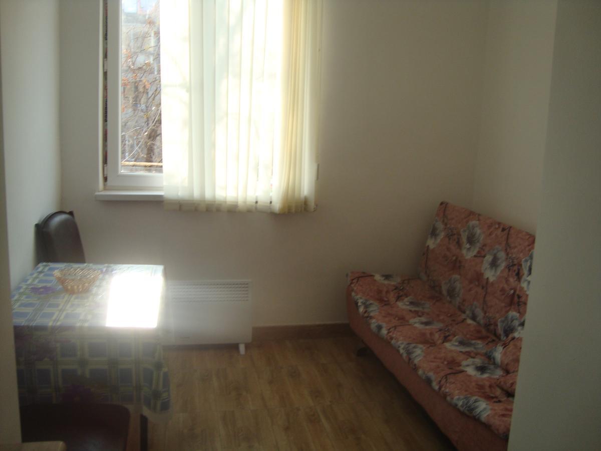 Apartments Azatutyan Avenue 9, Кв 19 Jerevan Buitenkant foto