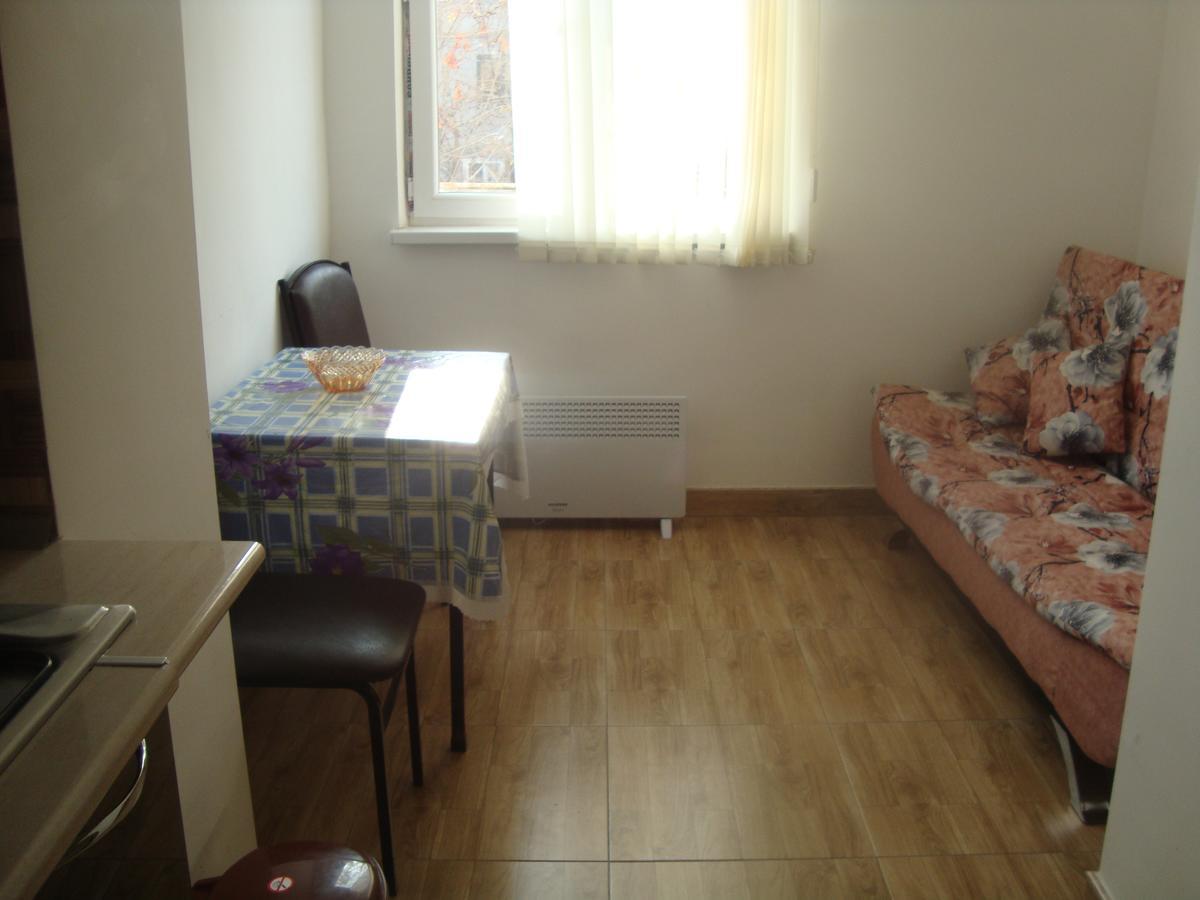 Apartments Azatutyan Avenue 9, Кв 19 Jerevan Buitenkant foto